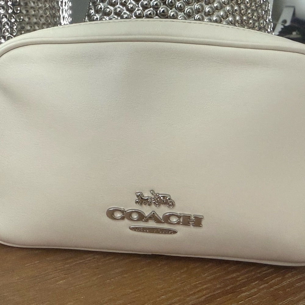 COACH PACE BELT BAG - Picture 5 of 10